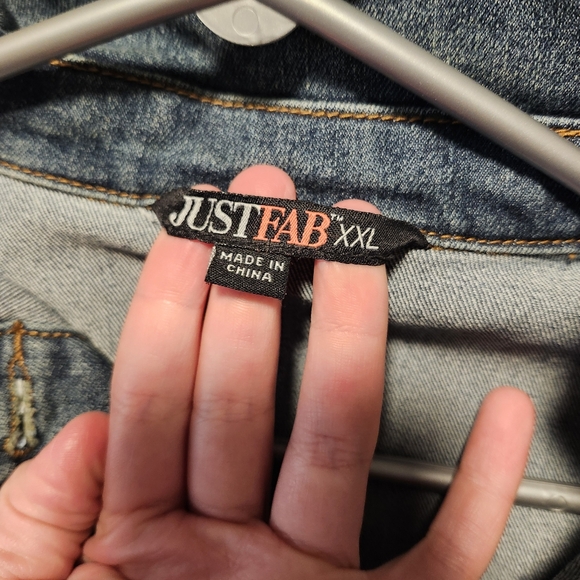 Cropped jean jacket - Picture 3 of 3